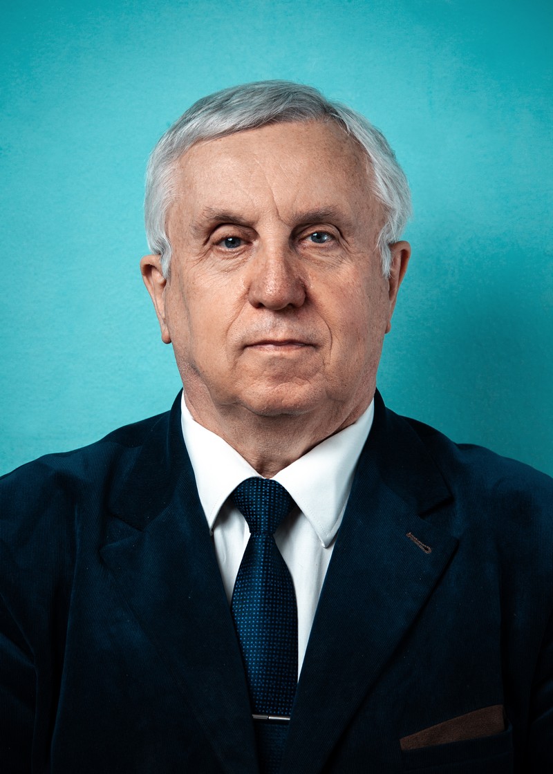 Кузнецов Владимир Сергеевич.