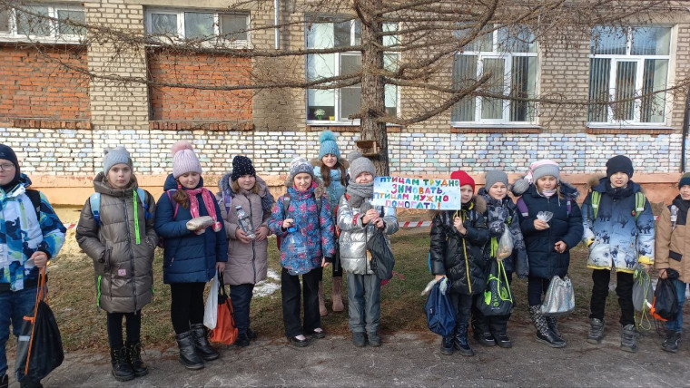 Акция "Помоги птицам зимой".