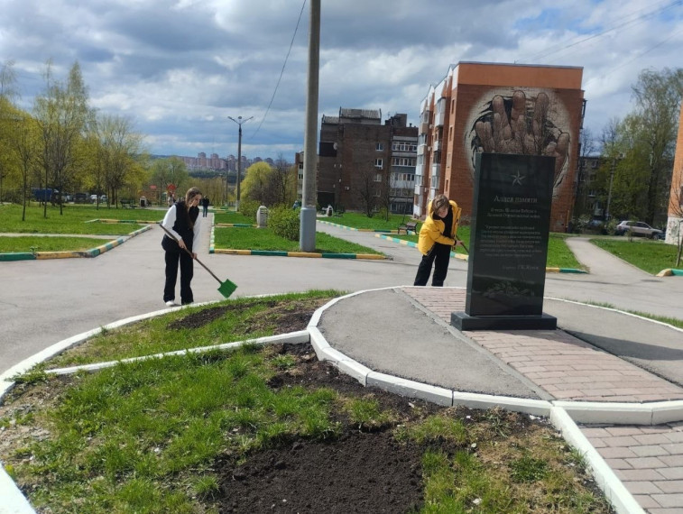 Благоустройство памятных мест.